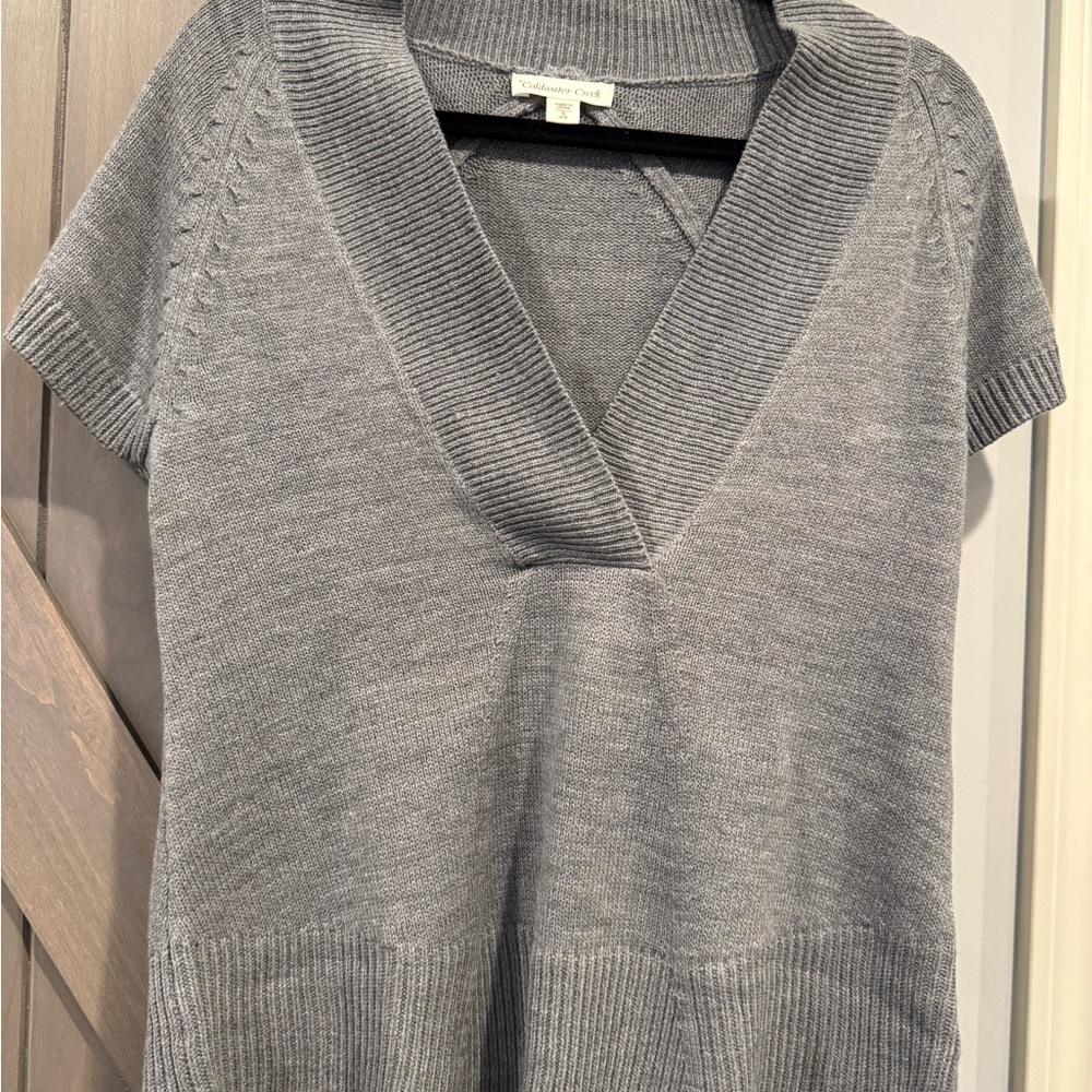Coldwater Creek Gray V-Neck Sweater with Knit Texture